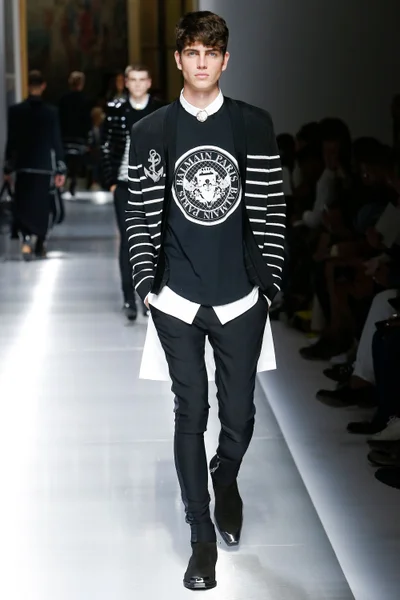Look 33